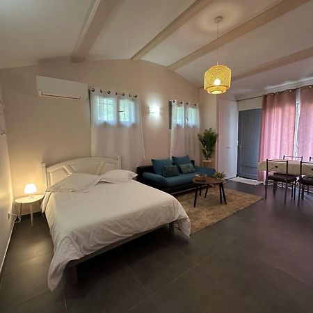 Studio Calme Et Agreable Avec Acces Jardin Partage Le Bar-sur-Loup Екстериор снимка