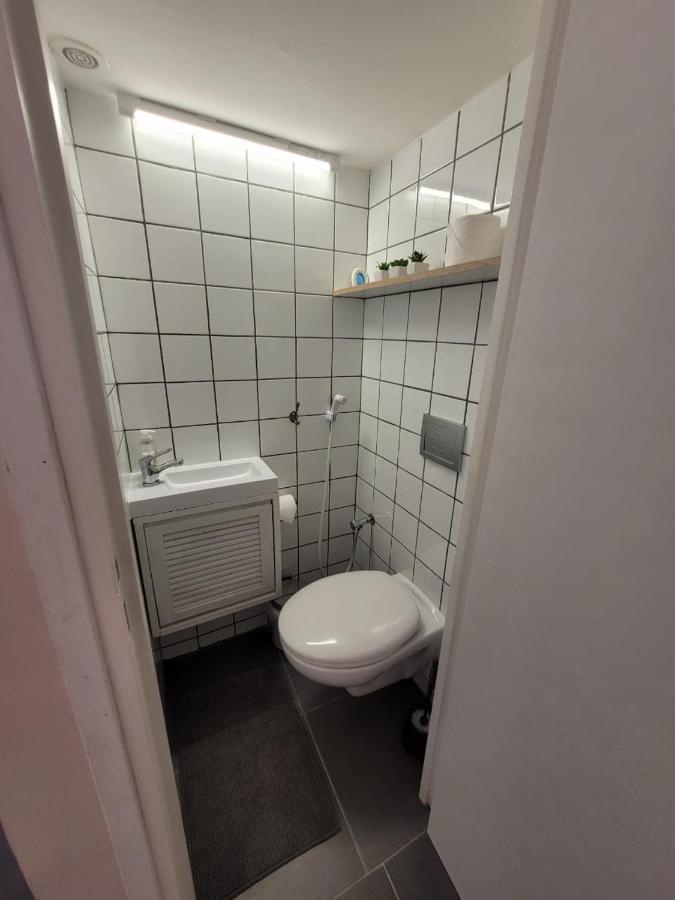 Studio Calme Et Agreable Avec Acces Jardin Partage Le Bar-sur-Loup Екстериор снимка