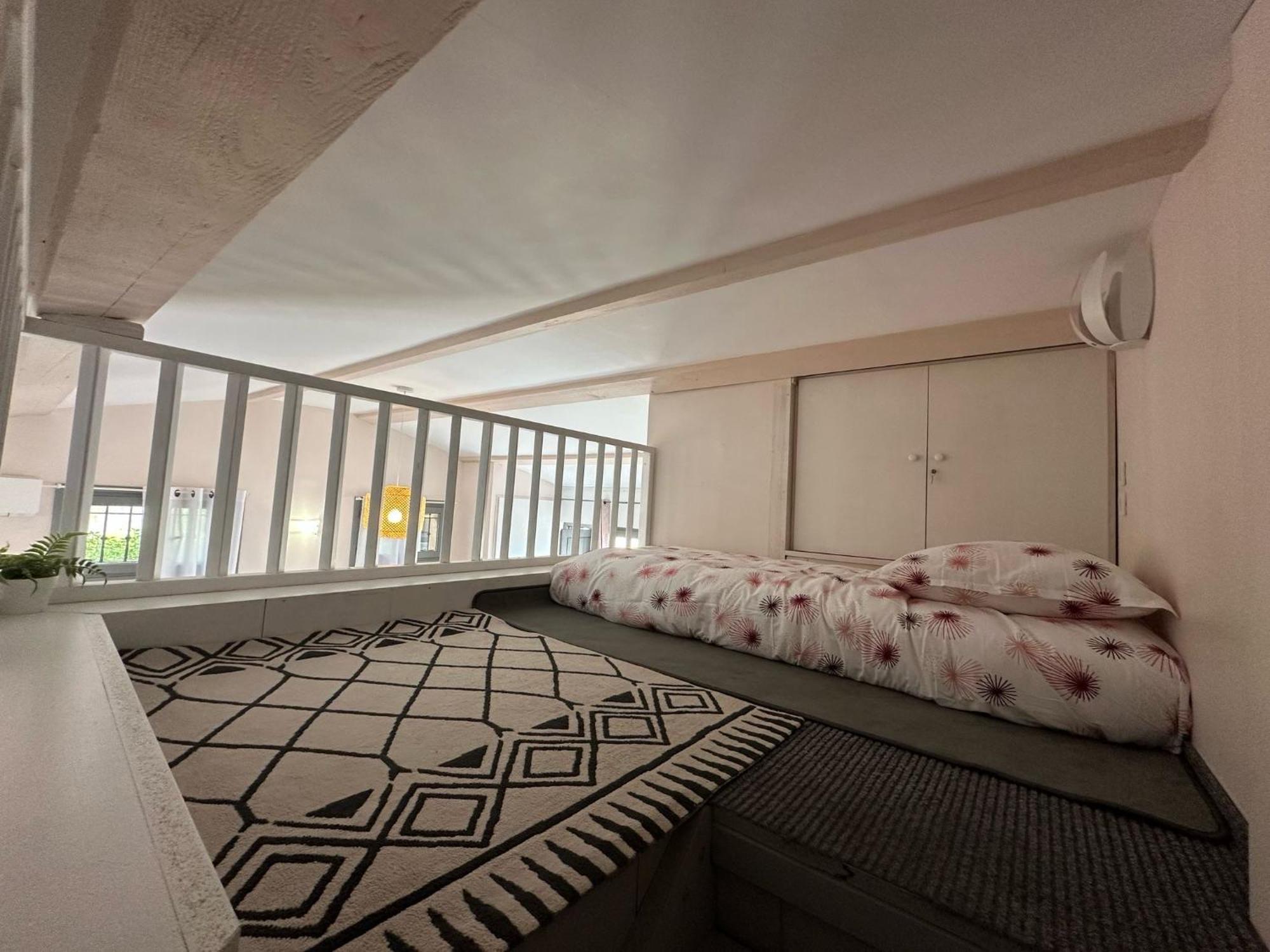 Studio Calme Et Agreable Avec Acces Jardin Partage Le Bar-sur-Loup Екстериор снимка